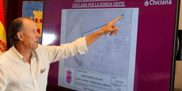 Román ofreciendo detalles del proyecto / FOTO: Ayto.