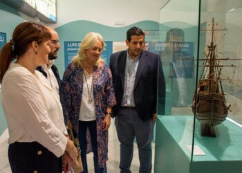 Políticos inaugurando el espacio expositivo meses atrás / FOTO: Junta