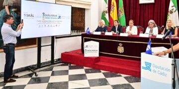 En la inauguración del Foro Internacional de Turismo Skal / FOTO: Eulogio García