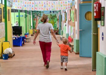 Llegando tarde el primer día de guardería / FOTO: Eulogio García