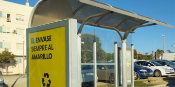 Parada de bus en Puntales sin servicio / FOTO: PSOE
