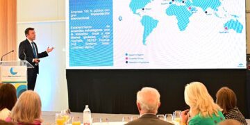 Un momento de la intervención de Domínguez / FOTO: Eulogio García