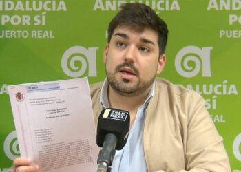 El portavoz municipal andalucista orgulloso de la sentencia / FOTO: AxSí
