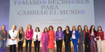Posado de todas las invitadas al encuentro / FOTO: Concello da Coruña