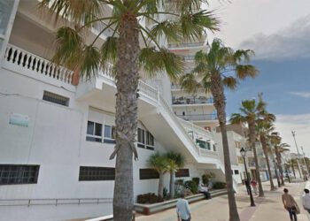 Varios de los bloques que lindan con el paseo marítimo