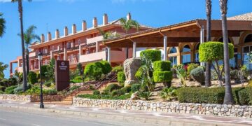Uno de los muchos hoteles del Novo / FOTO: Ayto.