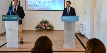 Presentando las jornadas en el Rectorado / FOTO: Eulogio García