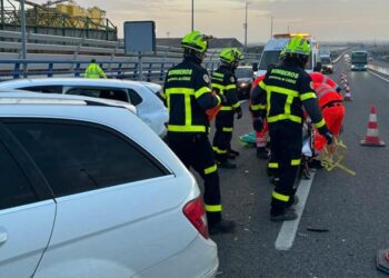 Un momento de la actuación de los equipos de emergencias / FOTO: CBPC