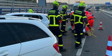 Un momento de la actuación de los equipos de emergencias / FOTO: CBPC