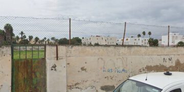 La parcela del antiguo campo de fútbol, desde fuera