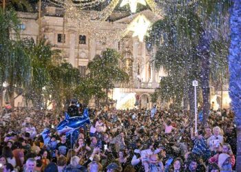 Nevada y alboroto en San Juan de Dios, junto al alumbrado / FOTO: Ayto.