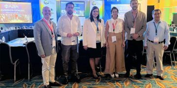 González en uno de los actos desarrollados en Curaçao / FOTO: Zona Franca