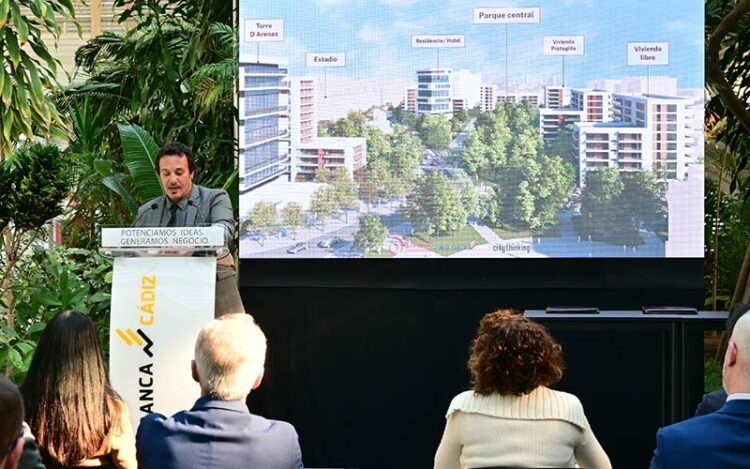 'Kichi' interviniendo durante la firma del protocolo en 2023 / FOTO: Eulogio García