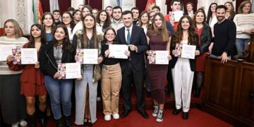 Posado con todos los premiados / FOTO: Ayto.