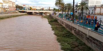 El Iro crecido tras las lluvias de marzo de 2024 / FOTO: DBC