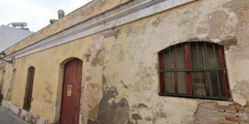 Entrada a la antigua bodega por la calle Amargura