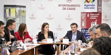 Un momento de la reunión presidida por el alcalde / FOTO: Ayto.