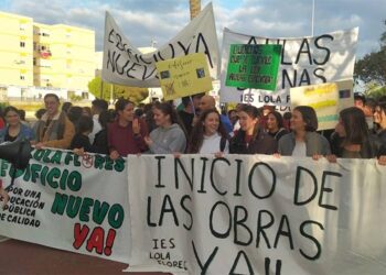 La cabecera de la manifestación / FOTO: Ustea Cádiz
