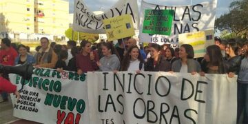 La cabecera de la manifestación / FOTO: Ustea Cádiz