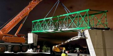 Trabajos nocturnos para poder cerrar la carretera / FOTO: Junta