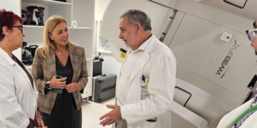 Visita de la delegada territorial de Salud a la Unidad / FOTO: Junta