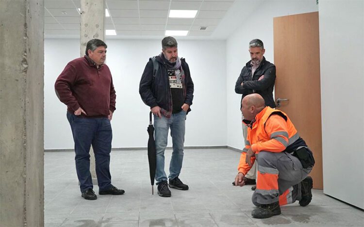 Visitando las instalaciones de los futuros estudios / FOTO: Ayto.