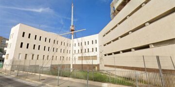 La Junta sigue empeñada en vender el edificio de Náutica