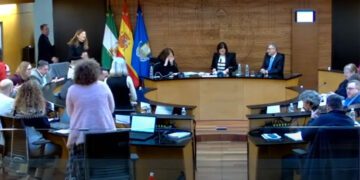 La salida de Rodríguez de su último pleno / FOTO: Youtube