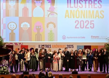 Foto de familia para cerrar el acto / FOTO: Eulogio García