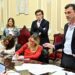 El alcalde trataba de explicar a los periodistas días atrás su postura en este caso / FOTO: Eulogio García