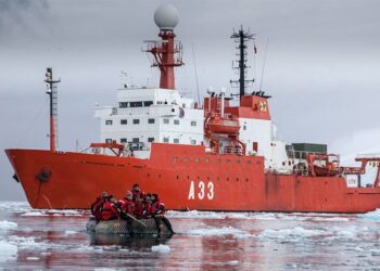 En una de sus misiones en la Antártida / FOTO: Defensa