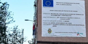Cartel informativo de una de las actuaciones de la anterior EDUSI / FOTO: Eulogio García