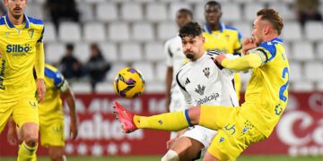 No fue el mejor partido de Ontiveros, ni del resto de cadistas / FOTO: Cádiz CF