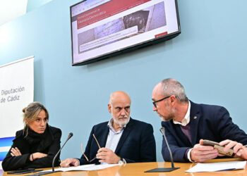 Presentando la web en la Diputación / FOTO: Eulogio García