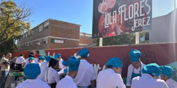 Protestando con clases en la calle / FOTO: IU