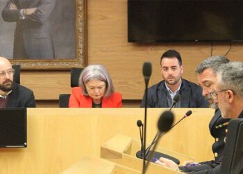 Garay junto al alcalde y la subdelegada del Gobierno en una Junta de Seguridad Local / FOTO: Ayto.