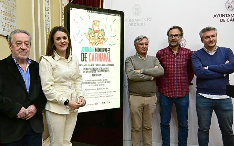 Presentando la iniciativa carnavalera / FOTO: Eulogio García