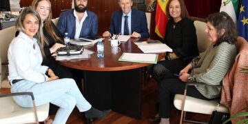 Reunión para abordar las políticas animalistas municipales / FOTO: Ayto.