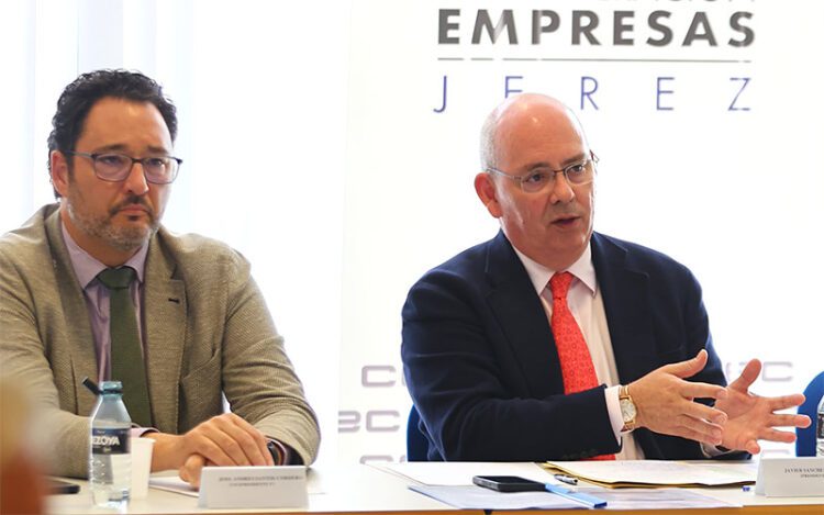 Sánchez Rojas junto a su muy probable sucesor en el cargo / FOTO: CEC
