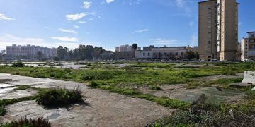 La parcela de Puntales a la espera del prometido hospital / FOTO: Eulogio García