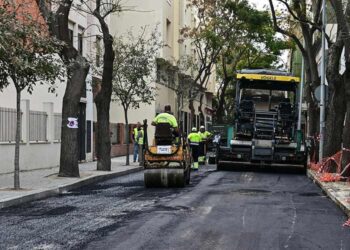 Trabajos de asfaltado en Bahía Blanca en 2023 / FOTO: Eulogio García