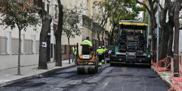 Trabajos de asfaltado en Bahía Blanca en 2023 / FOTO: Eulogio García