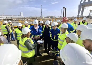 Un momento de la visita a la factoría de Matagorda / FOTO: CSIF