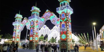 El real alumbrado en su primera noche de fiesta / FOTO: Ayto.