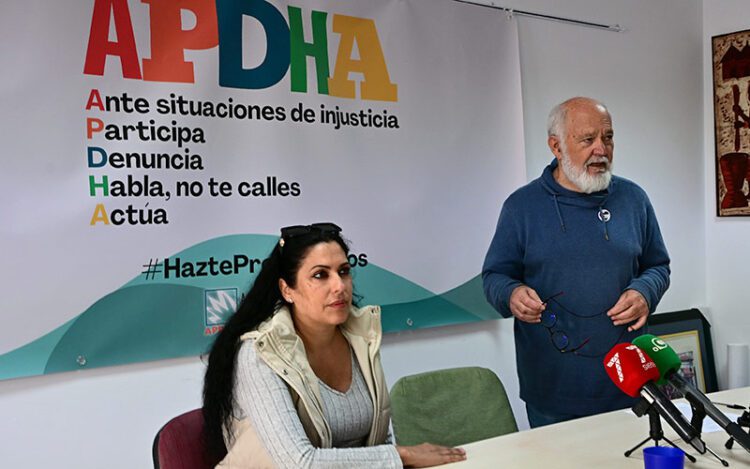 Rafael Lara de la Apdha junto a Tamara / FOTO: Eulogio García