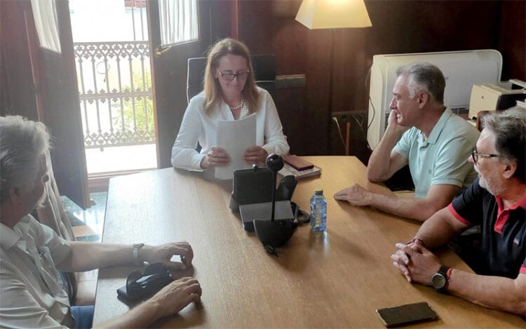 Una pasada reunión en el despacho de Alcaldía / FOTO: Ayto.
