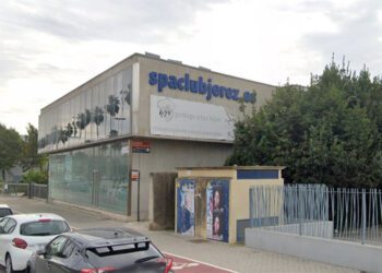 El edificio en la avenida Puertas del Sur