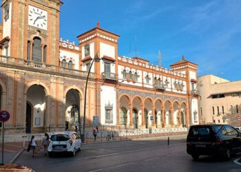 Acceso a la estación de Jerez / FOTO: DBC