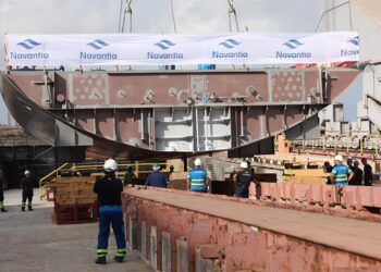 Trabajando meses atrñas en el buque para Marruecos / FOTO: Navantia