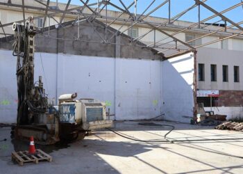 Primeros trabajos de transformación de la nave industrial / FOTO: Ayto.